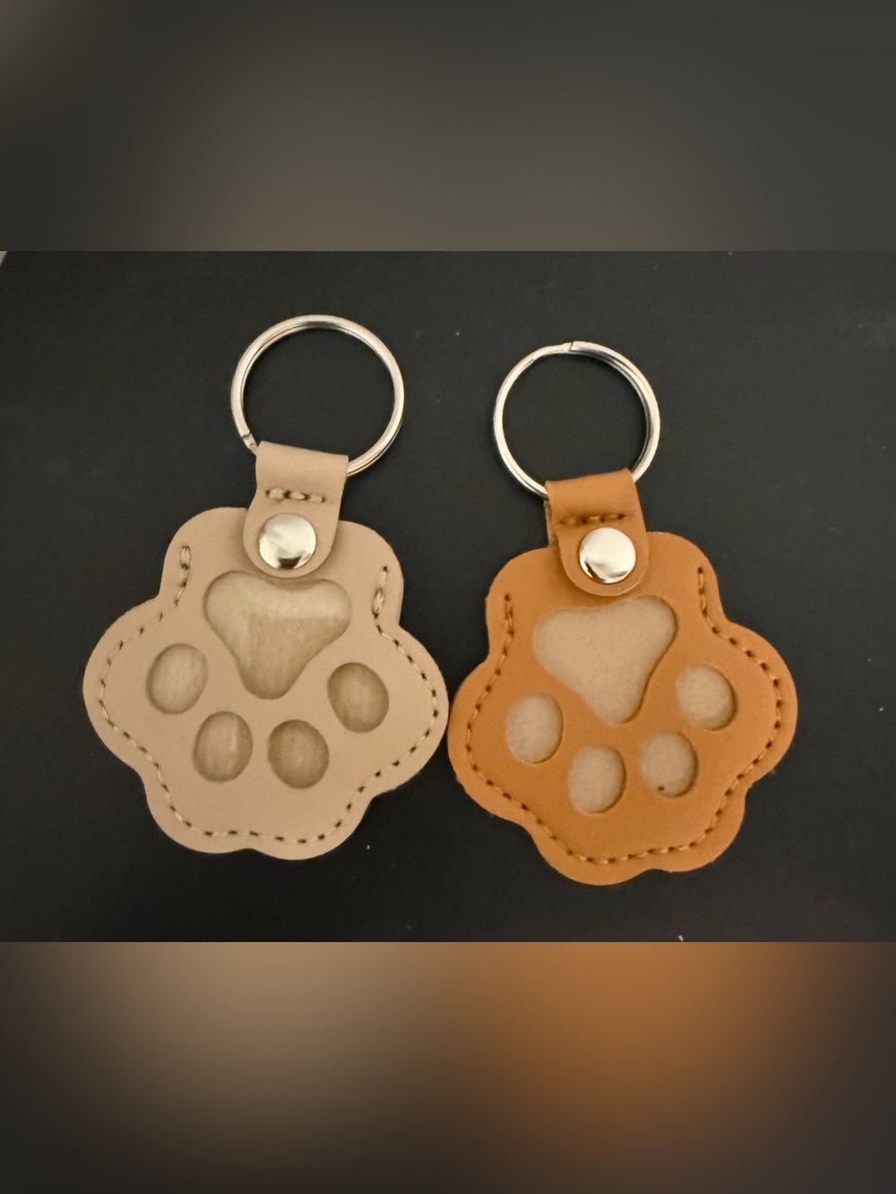 Keychain Paw Print hair collectors. Set of 2 random colors picks! - Picture 2 of 5